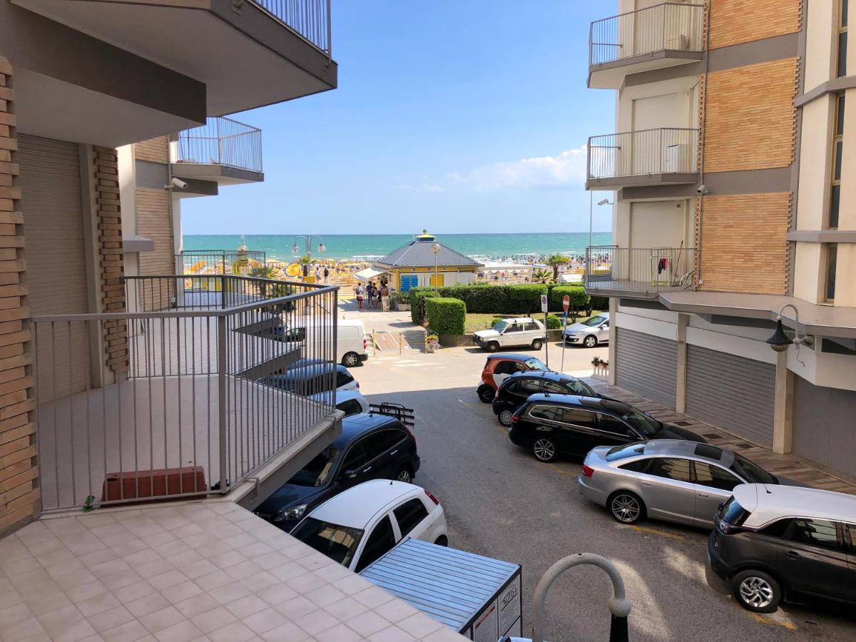 Residence Centro Commerciale - Walterigato Apartments Solo Per Famiglie Lido di Jesolo Exterior foto