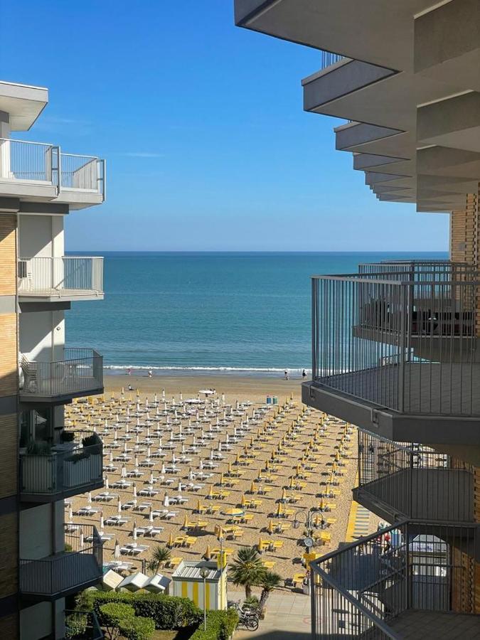 Residence Centro Commerciale - Walterigato Apartments Solo Per Famiglie Lido di Jesolo Exterior foto